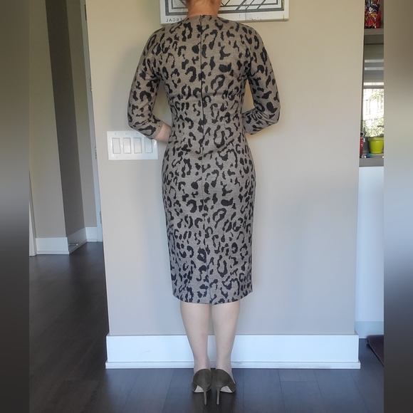 ๐ HOST PICK ๐ MaxMara Leopard Wool Dress ๐ - Picture 10 of 13